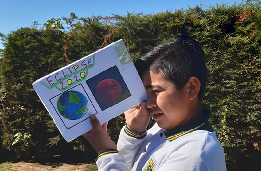 Eclipse 2020: Académicos U. Mayor acercaron la astronomía a escuelas del Wallmapu